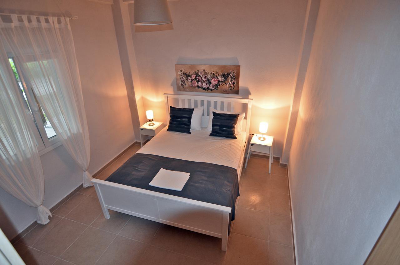 Apartment Orpheus Neos Panteleimonas